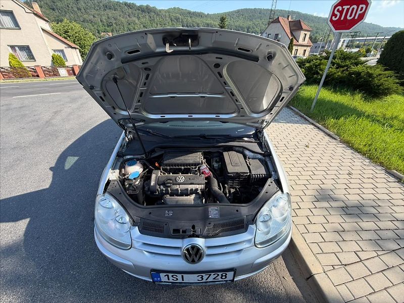 Volkswagen Golf 1,4 VW 1.4 TSI - fotka 18 z 45