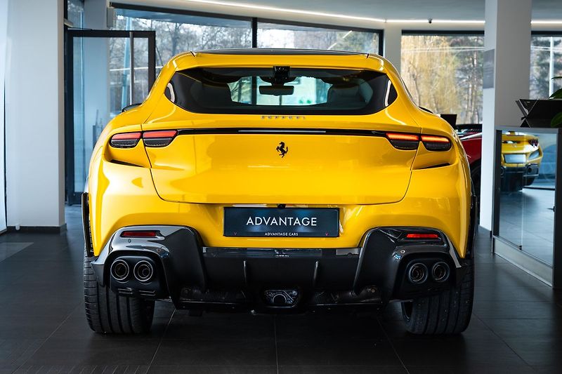 Ferrari Purosangue SoftClose/Pano/Karbon - fotka 3 z 24