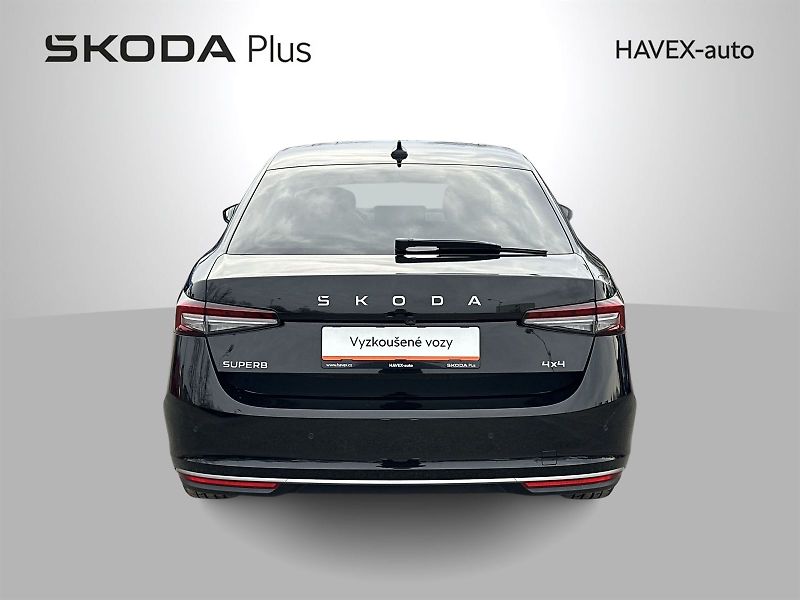 Škoda Superb (2024) 2.0 TSI 4x4 DSG L&K - fotka 45 z 45