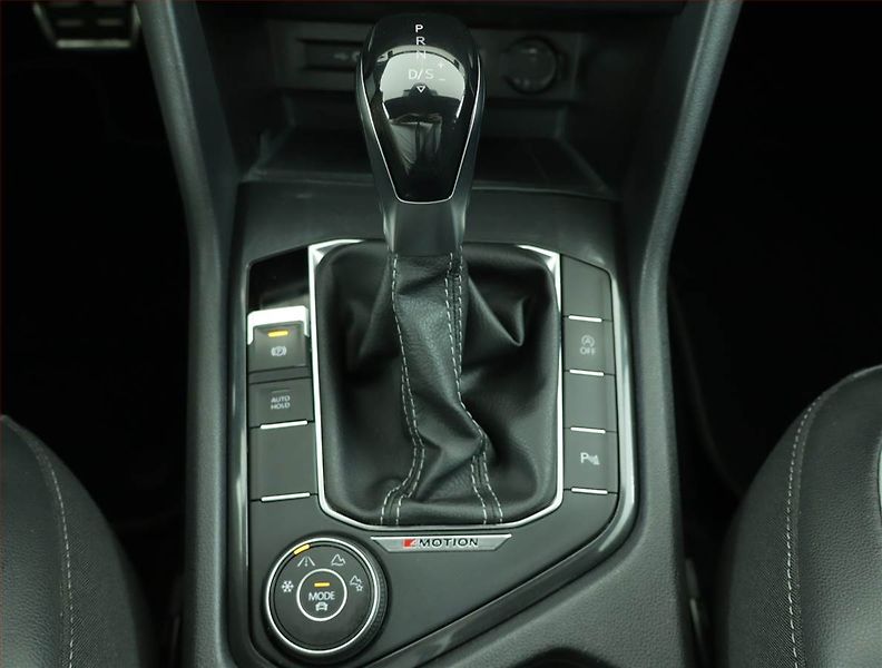 Volkswagen Tiguan (2022) R-Line 2.0 TSI - fotka 13 z 19