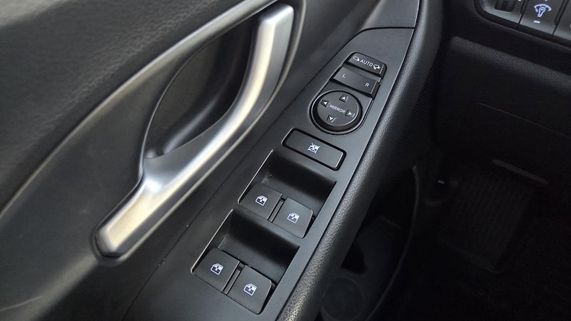 Hyundai i30 1.0 TGDI 120 Comfort, CZ, DPH - fotka 17 z 27