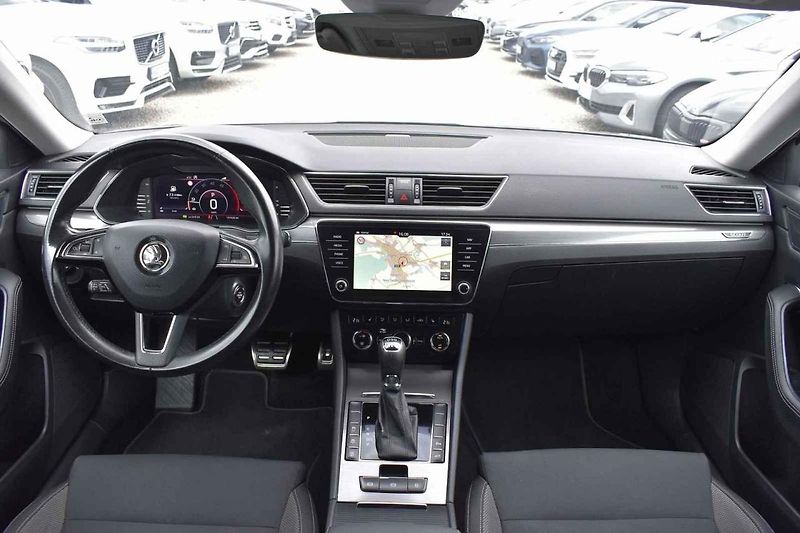 Škoda Superb Sportline 2,0 TDI.
