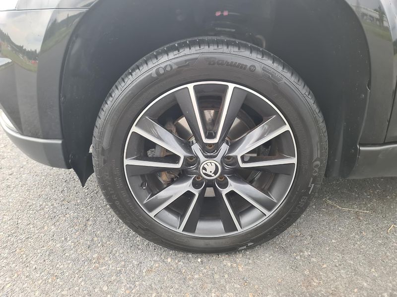 Škoda Yeti (2015) 2.0 TDi 103-KW 4x4 ADV OLOMOUC - fotka 57 z 76