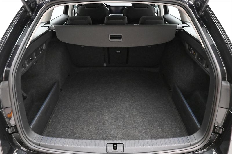 Škoda Octavia 2,0 TDI 110 kW DSG Style Záruk - fotka 10 z 32