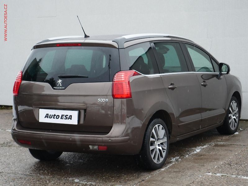 Peugeot 5008 (2015) 2.0 HDi, ČR, Active, AT - fotka 6 z 18