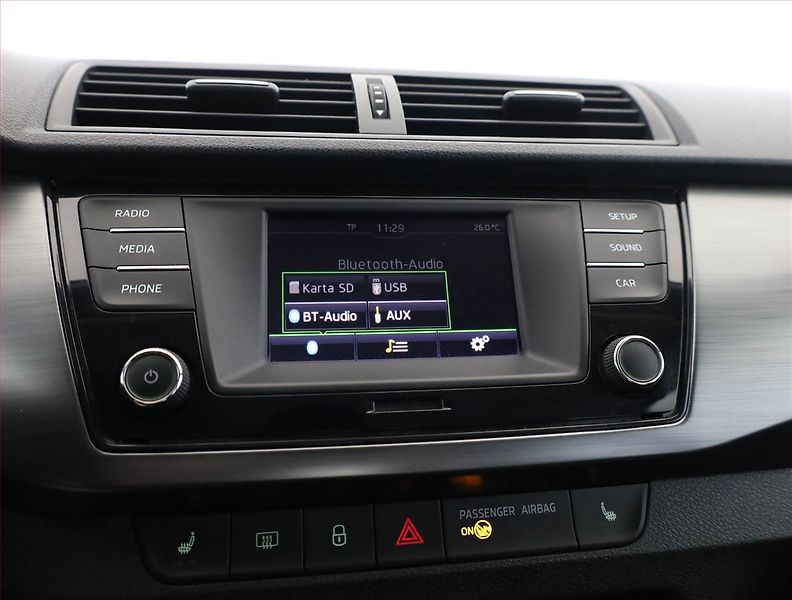 Škoda Fabia (2018) Style 1.0 TSI, Park. senzory - fotka 13 z 18