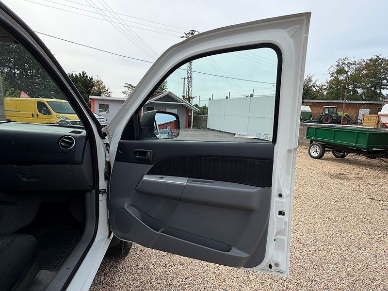 Ford Ranger 2.5TDCI 105kw*ZADÁNO* - fotka 19 z 29
