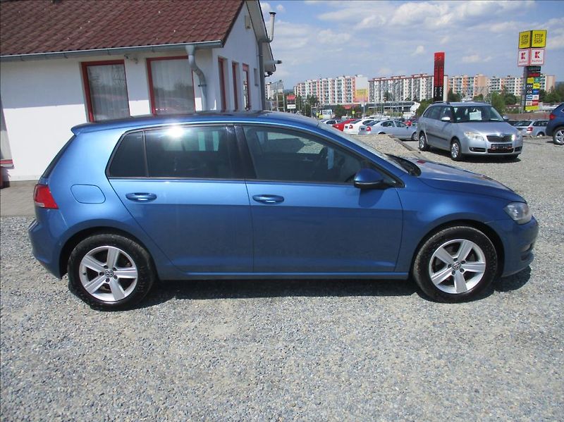 Volkswagen Golf 1,4 TSI,digiklima,xenon,s.kn. - fotka 4 z 47