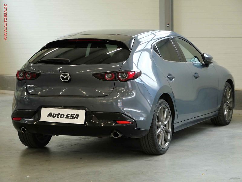 Mazda 3 (2019) 2.0i Takumi, ČR, AT, kůže - fotka 4 z 22