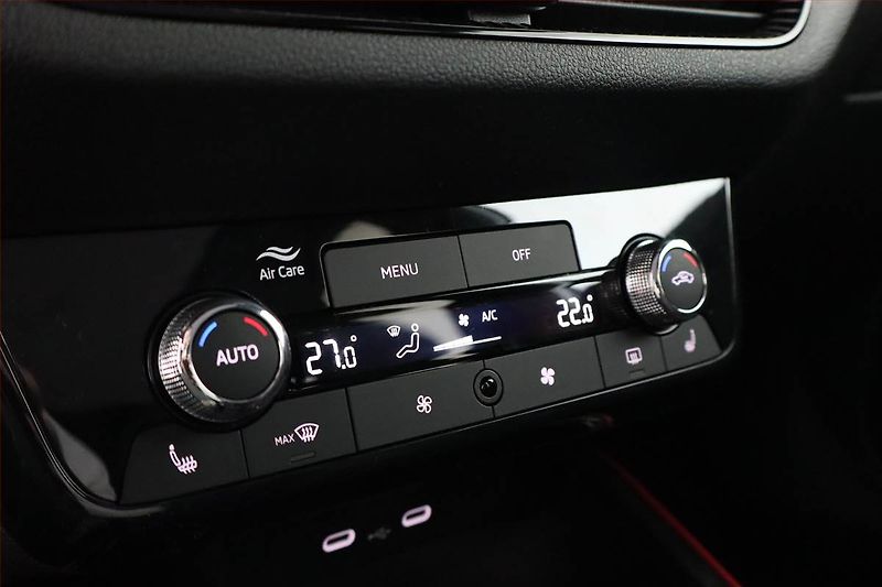 Škoda Fabia (2025) 1.0 TSI, MONTE CARLO, KEYLESS - fotka 10 z 18