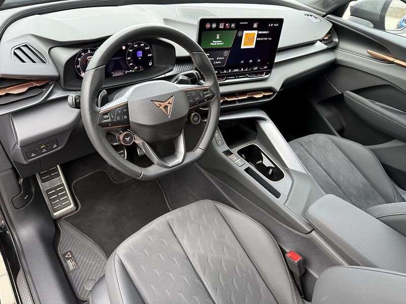 Cupra Terramar DSG 4WD 2,0 TSi 150 kW - fotka 6 z 24