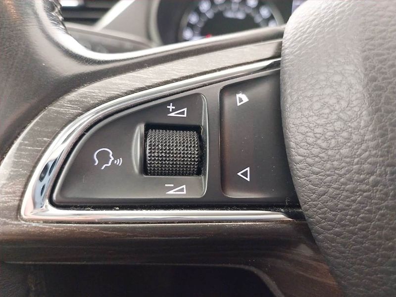 Škoda Octavia (2015) Scout 2.0 TDI, 4X4, Automat - fotka 18 z 22