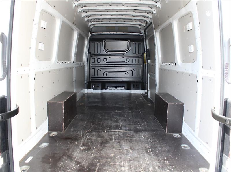 Volkswagen Crafter 2,0 TDi XDR Tažné Zár. 94tkm. - fotka 20 z 21