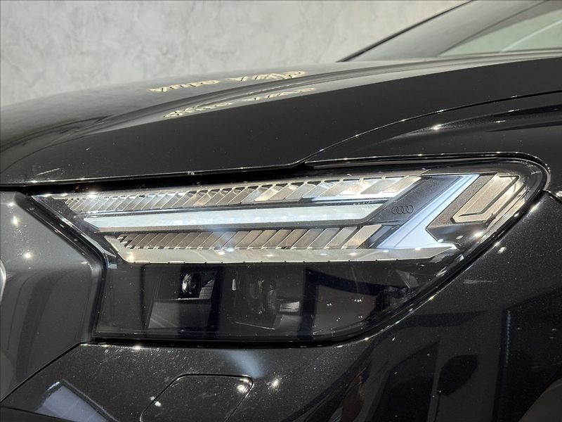Audi Q4 e-tron 45 Quattro 195kW LED Matrix - fotka 7 z 49