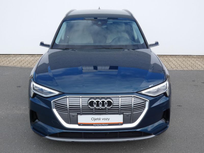 Audi e-tron (2020) 55 Quattro SoH100% - fotka 13 z 30
