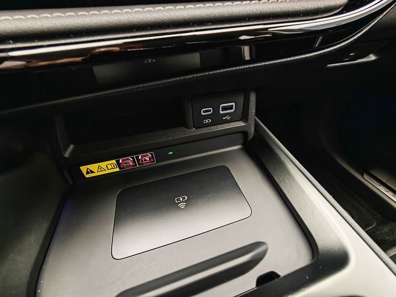 Lexus NX 350h 350h PRESTIGE PLUS TECH - fotka 39 z 45