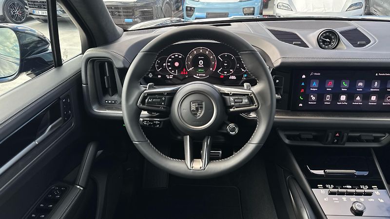 Porsche Cayenne Turbo E-Hybrid - fotka 20 z 25