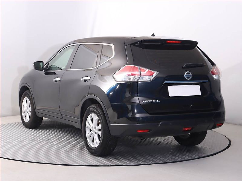 Nissan X-Trail (2015) 1.6 dCi, Serv.kniha, Tempomat - fotka 4 z 17
