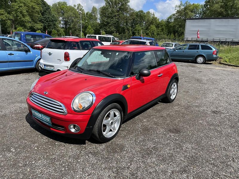 Mini Cooper 1.4i - fotka 1 z 18