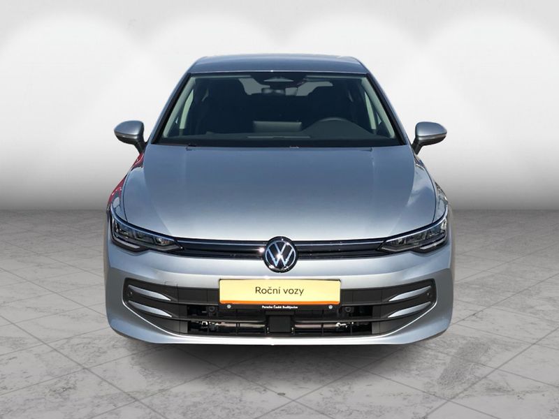 Volkswagen Golf People 1,5 eTSI 85 kW 7DSG mHE - fotka 4 z 28