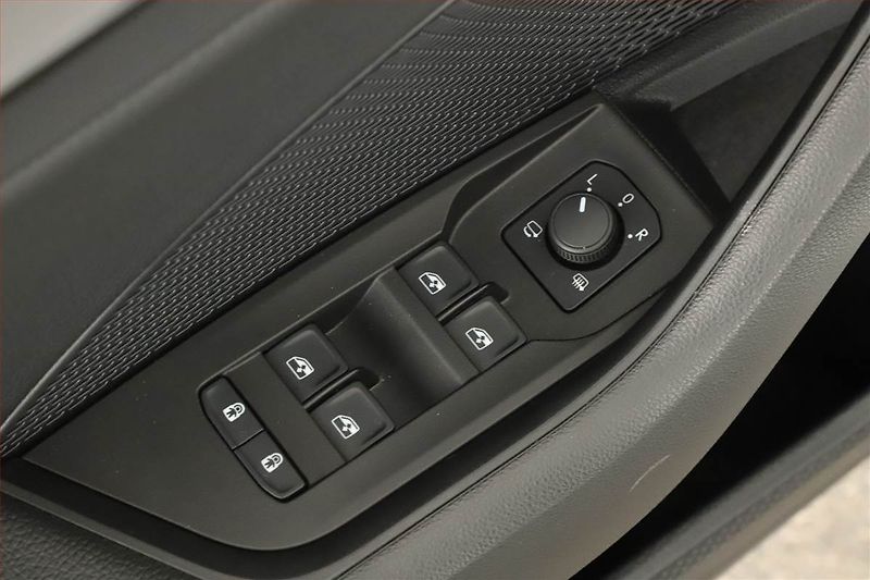 Škoda Octavia (2025) RS 2.0 TSI, RS, Navigace - fotka 17 z 18