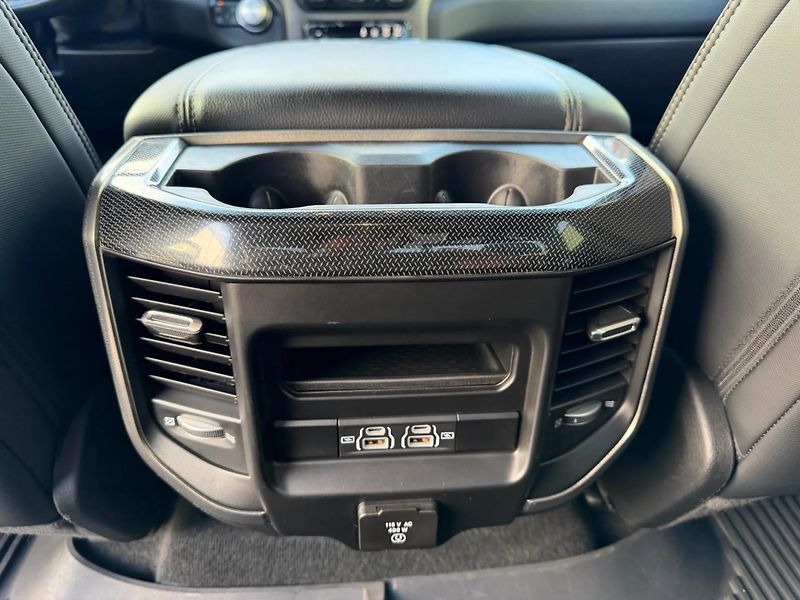 Dodge RAM (2021) +HEMI+SPORT+OFFROAD PAKET+ - fotka 21 z 21