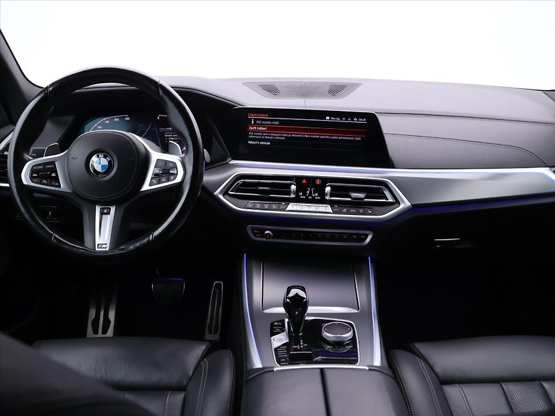 BMW X5 3,0 30D 210kW xDrive M-Paket - fotka 37 z 44