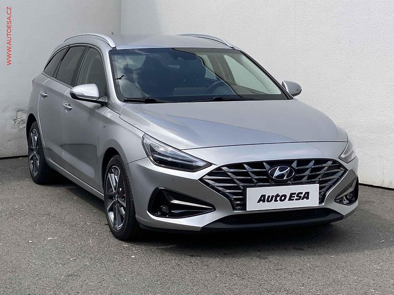 Hyundai i30 (2022) 1.5 T-GDi, ČR, Smart, AT - fotka 1 z 18