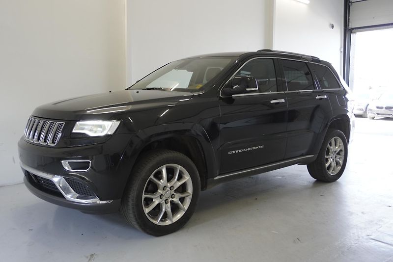 Jeep Grand Cherokee 3,0 MJT V6 4X4 AUTOMAT - fotka 1 z 33