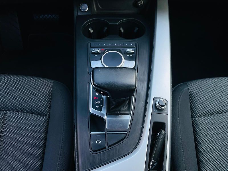 Audi A4 3.0TDI AUT KAMERA SERVISKA  - fotka 45 z 60