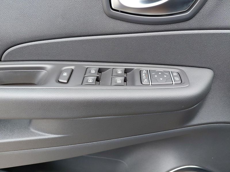 Renault Captur (2019) 0,9TCe Limited   - fotka 15 z 24