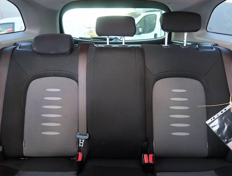 Kia Ceed (2014) 1.6 GDI, Tempomat - fotka 10 z 16