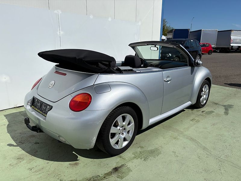 Volkswagen New Beetle 1.4, 55kW, Klima, Tažné - fotka 2 z 16
