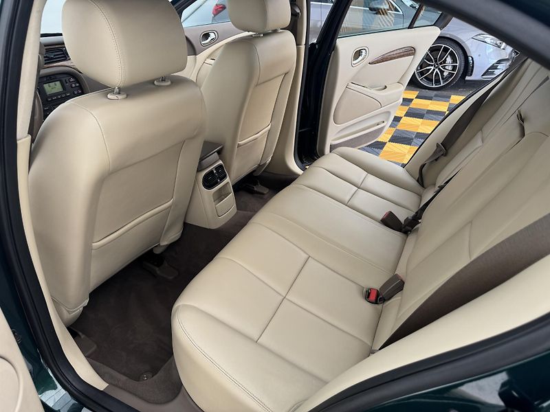 Jaguar S-Type 2.7d*152kw*AUT*CZ* - fotka 12 z 29