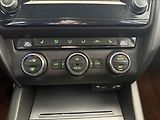 Škoda Octavia 1,4   TSI 110kW,SERVISKA,ČR - náhled 21
