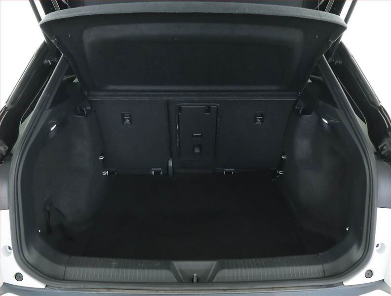 Volkswagen ID.4 (2021) 1st (82 kWh), SoH 87% - fotka 14 z 18