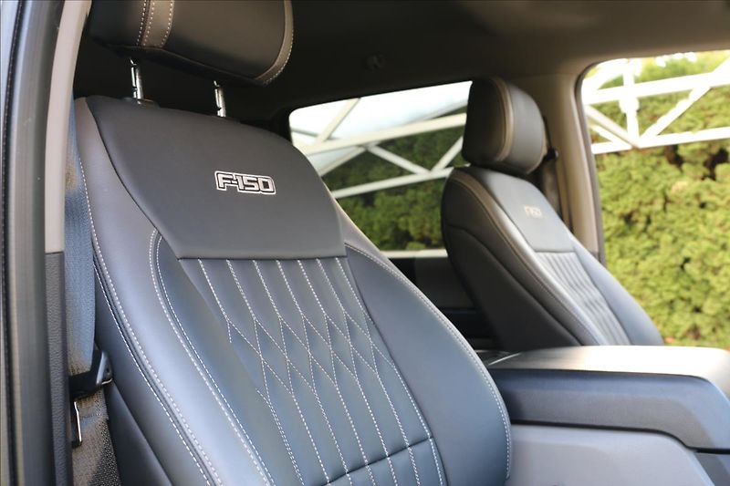 Ford F-150 5,0 V8, hardtop - fotka 54 z 64
