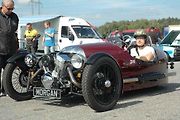 Historická vozidla obsadila o víkendu autodrom. V sobotu se konalo tradiční Podzimní Sosnění.