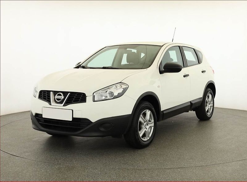Nissan Qashqai (2013) 1.6, ČR,1.maj, Serv.kniha - fotka 2 z 13