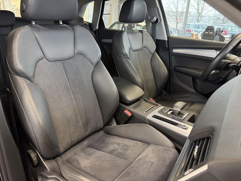 Audi Q5 (2023) 40TFSI 4x4 Advanced Tažné LED  - fotka 26 z 42