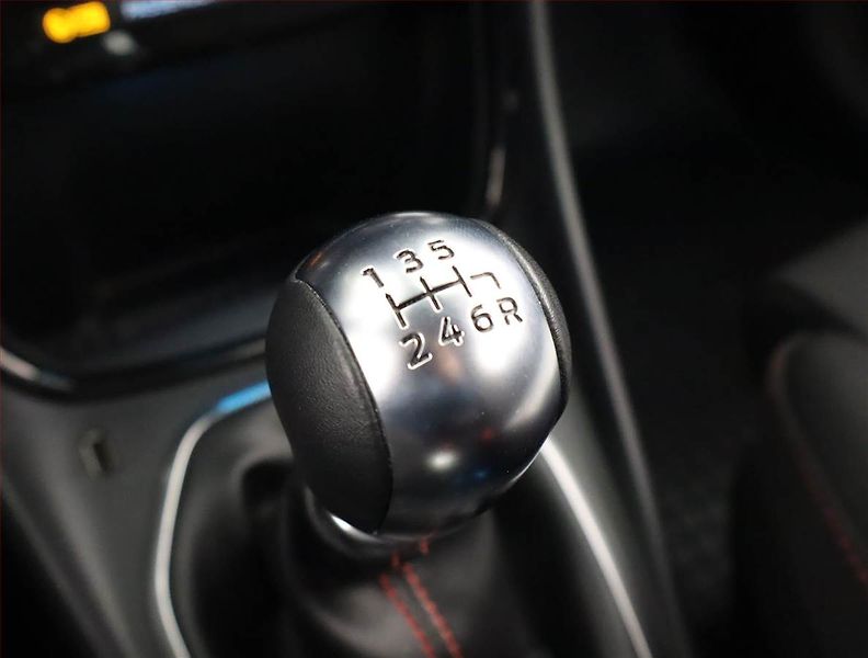 Ford Puma (2024) ST-Line 1.0 EcoBoost, ČR,1.maj - fotka 20 z 20