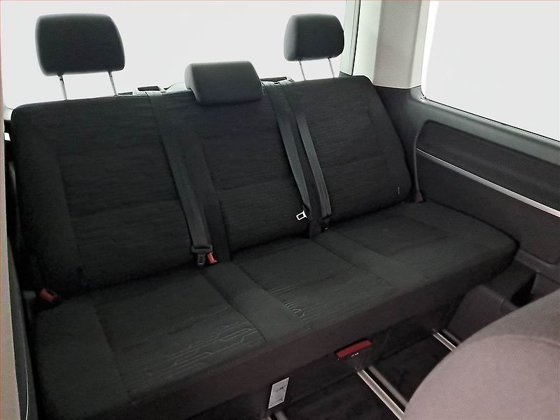 Volkswagen Multivan (2021) Comfortline 2.0 TDI - fotka 17 z 19