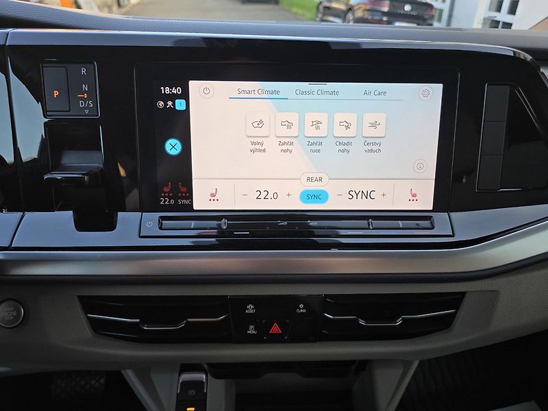 Volkswagen Multivan T7 150kW LIFE LONG DSG WEBASTO - fotka 34 z 49