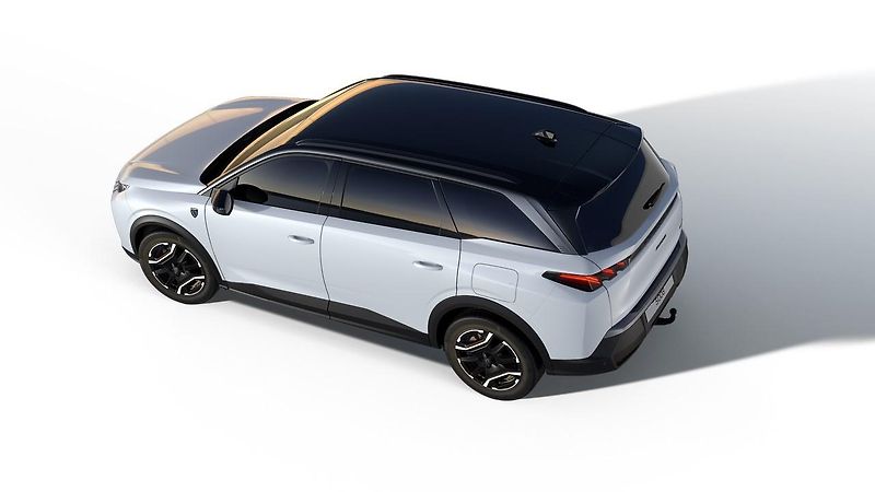 Peugeot 5008 (2027) GT PLUG-IN HYBRID 225k e-DCS - fotka 5 z 11