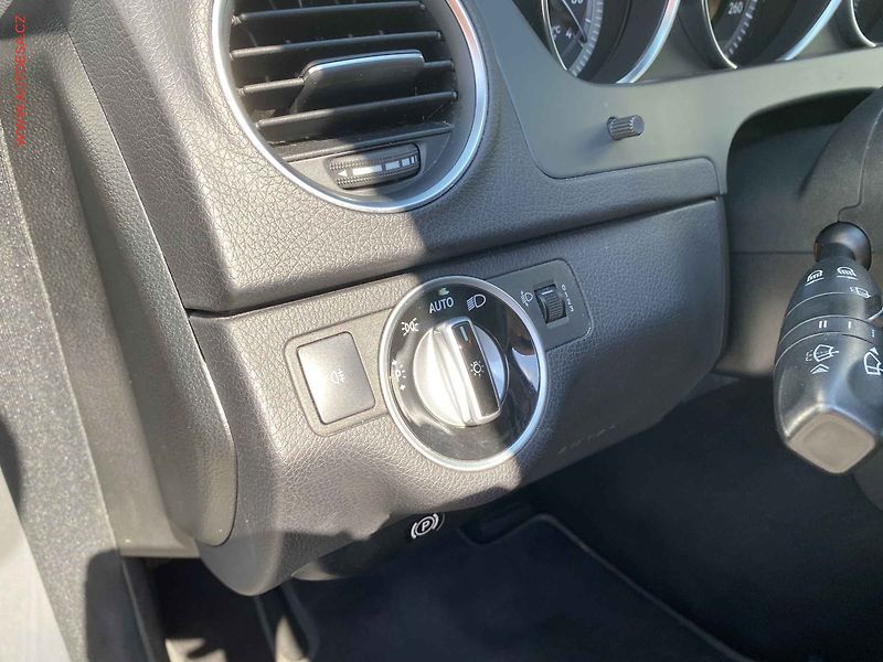 Mercedes-Benz Třídy C (2011) 2.2 CDi C200, Navi, TZ - fotka 15 z 18