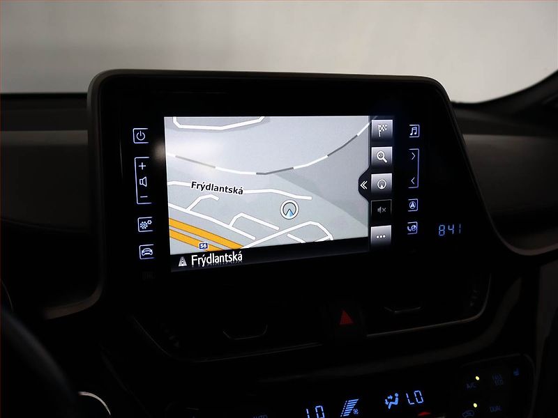 Toyota C-HR (2019) 1.8 Hybrid - fotka 14 z 18