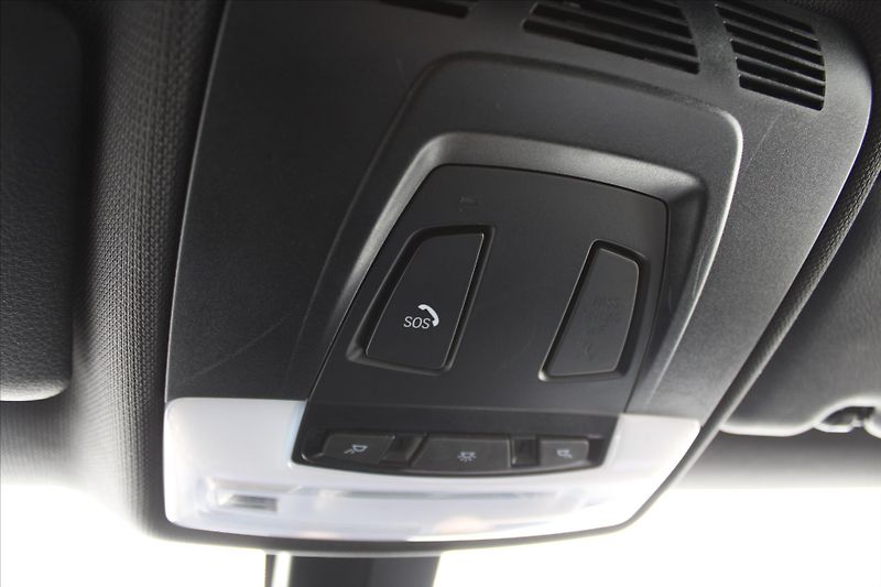 BMW Řada 2 M235i xDrive 240kW NAVI ČR - fotka 21 z 24
