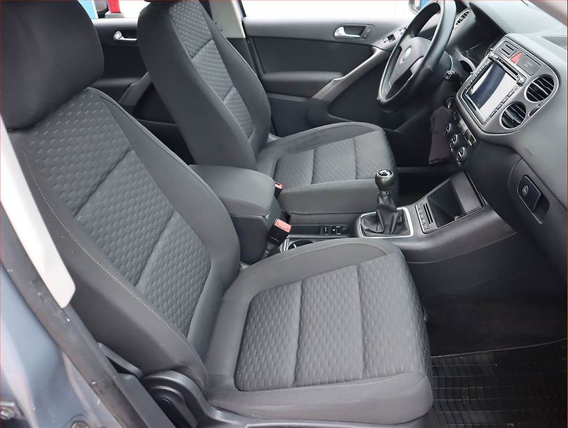 Volkswagen Tiguan (2009) 1.4 TSI, 4X4, Serv.kniha - fotka 9 z 15