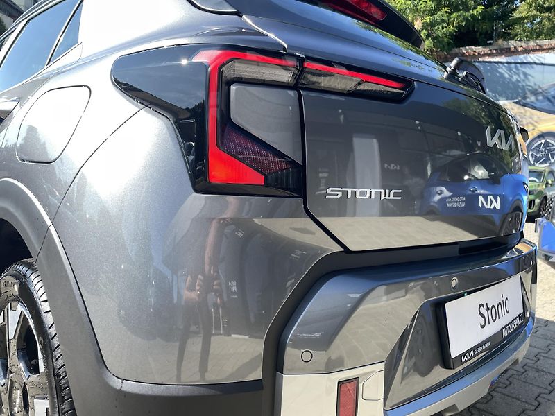 Kia Stonic (2026) 1,0T-GDi SPIN 7DCT - fotka 27 z 27