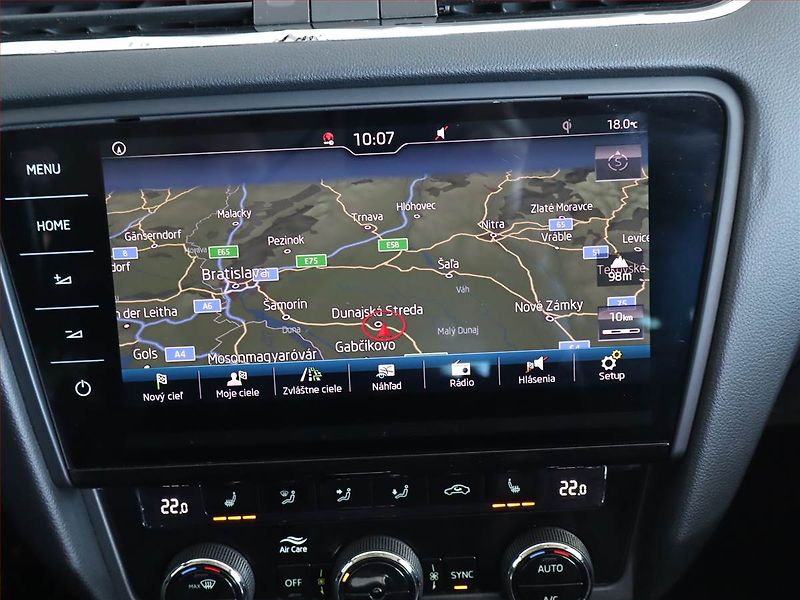 Škoda Octavia (2018) 1.6 TDI, Automat, Kůže, Navi - fotka 19 z 23